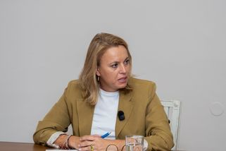 railtarget.cz/rozhovory-a-eventy/vedralova-ano-megatendr-predrazeny-debata-praha-12592.html?utm_source=www.seznam.cz&utm_medium=seznam_distribuce&utm_campaign=lide